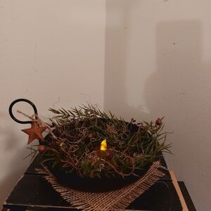 Rustic table centerpiece